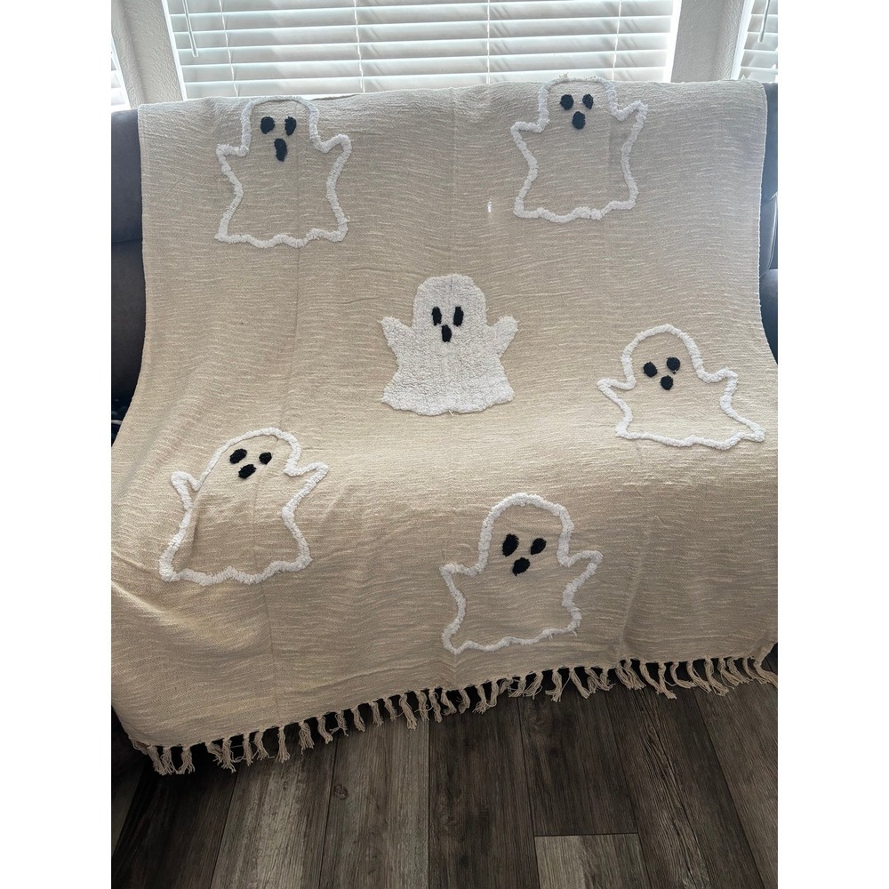 Ghost Throw‎ - Picture 3 of 8